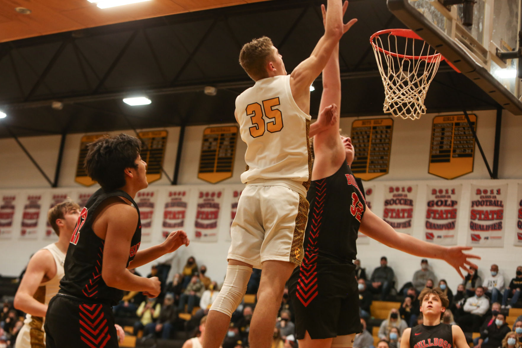 Clear Lake boys basketball vs H-D-C 02-22-21 -10.jpg
